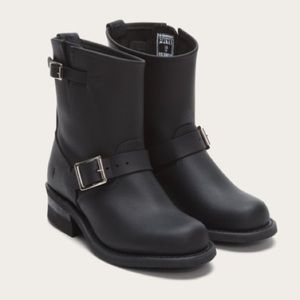 Frye engineer 8r boots